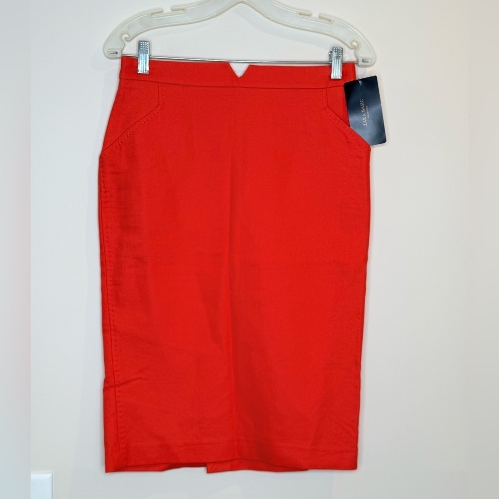 🔥NWT Zara Basic Fitted Pencil Skirt🔥